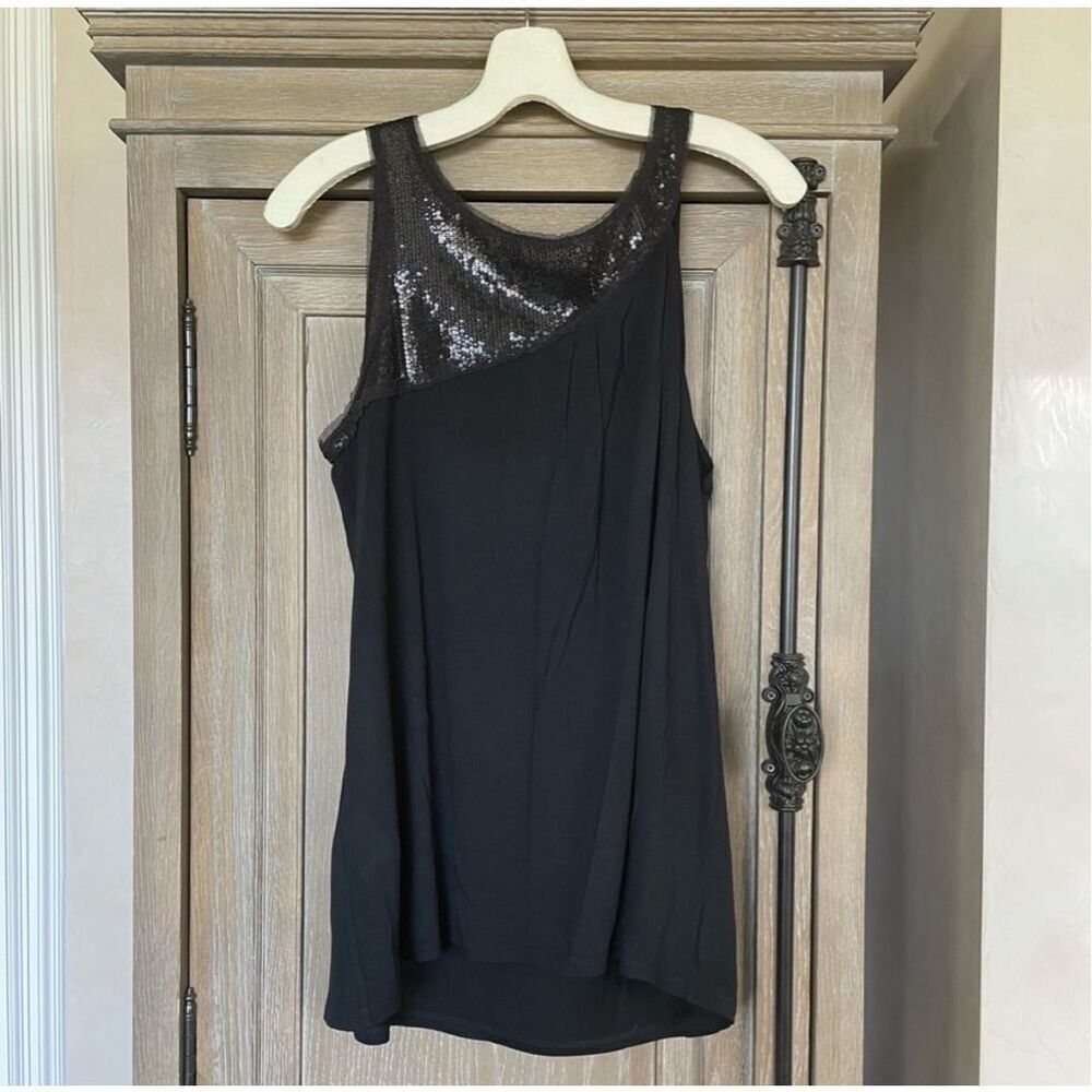 BCBG MaxAzria Lolita black top size medium